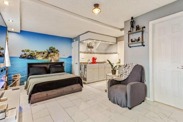 Brooklyn Spacious Space With Private Entrance, Bathroom, & Backyard - Full-Kitchen New York Bagian luar foto